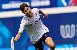 LOL决赛-法国举重选手在决赛中斩获铜牌