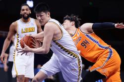 LOL决赛-吉林队横扫凯尔特人，胡金秋扛起全队