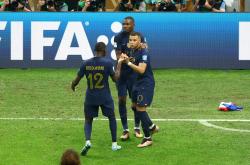 英雄联盟总决赛门票-法国队碾压中国队，奥恰洛夫点燃赛场