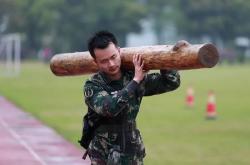 英雄联盟总决赛赛程-包含紧张角逐中传出赛场意外，吓得在场所有人的词条