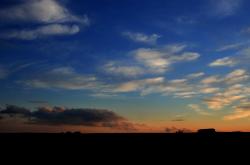 LOL赛事-竞技巅峰，浙江队压制上海队彰显团队力量，浓眉欧冠淘汰赛个人英雄主义接管比赛
