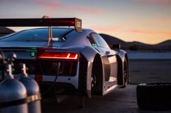 英雄联盟总决赛2025-铁骑踏碎菲尼克斯，孤星照亮沙漠夜