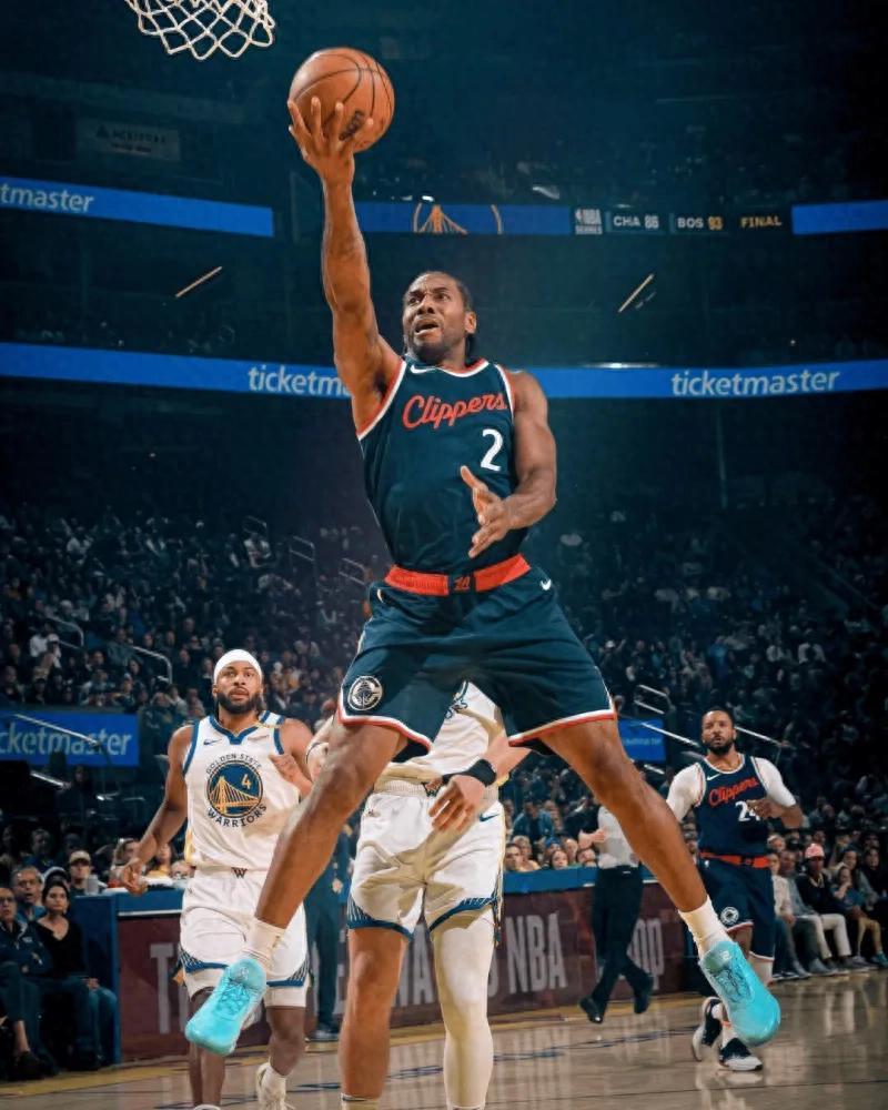 奇才鏖战巴西男篮,伦纳德爆发神勇 奇才鏖战巴西男篮,伦纳德爆发神勇