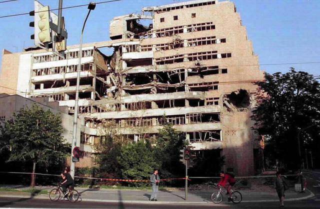 包含贝尔格莱德洛失探路，日子不好过的词条