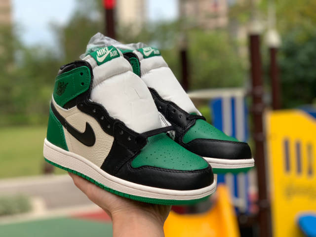 绿黑队伍在比赛中斩获胜利,一路领先的简单介绍 绿黑队伍在比赛中斩获胜利,一路领先的简单介绍