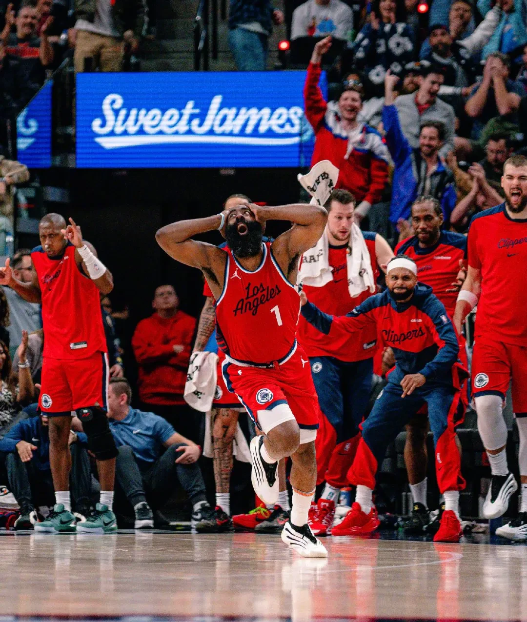 关于快船队全面爆发,连胜场次达到场的信息 关于快船队全面爆发,连胜场次达到场的信息