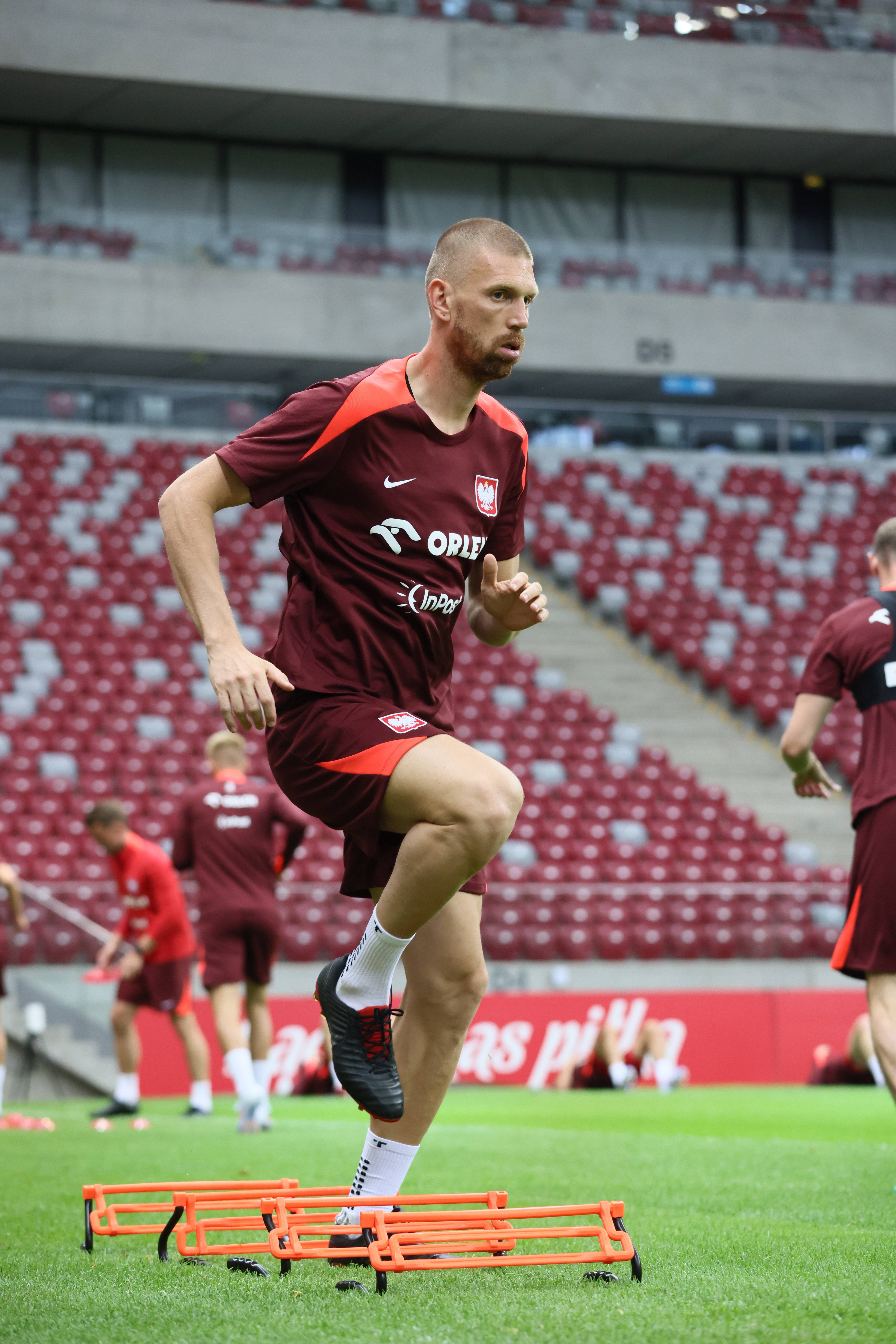 波兰队将在本周末迎来一场国际足球对决 波兰队将在本周末迎来一场国际足球对决