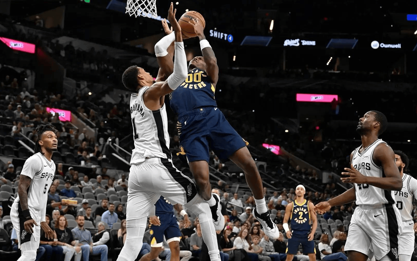 包含快船轻取勇士，范弗利特状态火热的词条