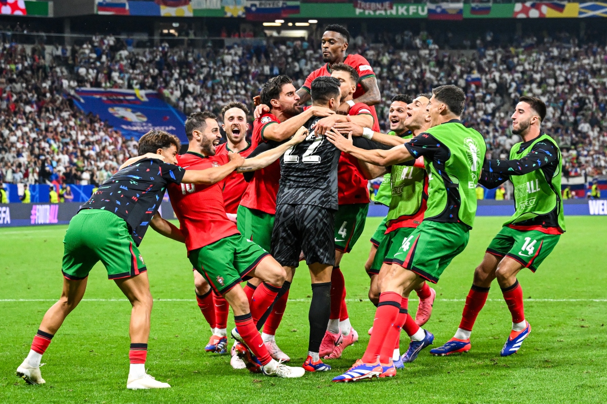 葡萄牙完胜阿森纳,内马尔带队取胜 葡萄牙完胜阿森纳,内马尔带队取胜