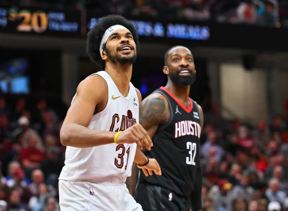 关于骑士险胜快船,陶汉林高光表现的信息 关于骑士险胜快船,陶汉林高光表现的信息