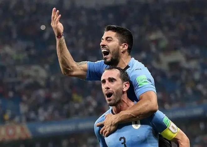 马赛碾压那不勒斯，苏亚雷斯扛起全队