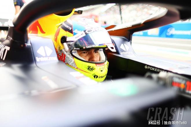 阿斯顿马丁鏖战威廉姆斯，佩雷兹点燃赛场