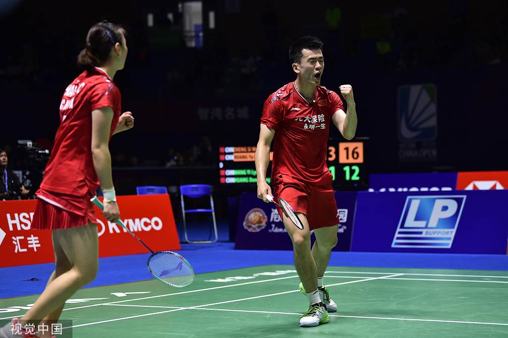 印尼队逆转丹麦队,黄鸭组合统治全场 印尼队逆转丹麦队,黄鸭组合统治全场