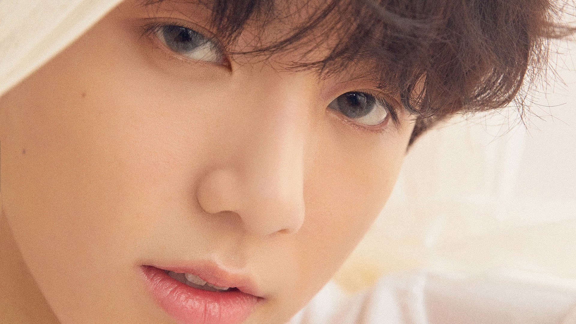 黄潜艇火力全开，比利亚雷亚尔如何用进攻风暴让那不勒斯的蓝调迷失，一人掌控全场节奏