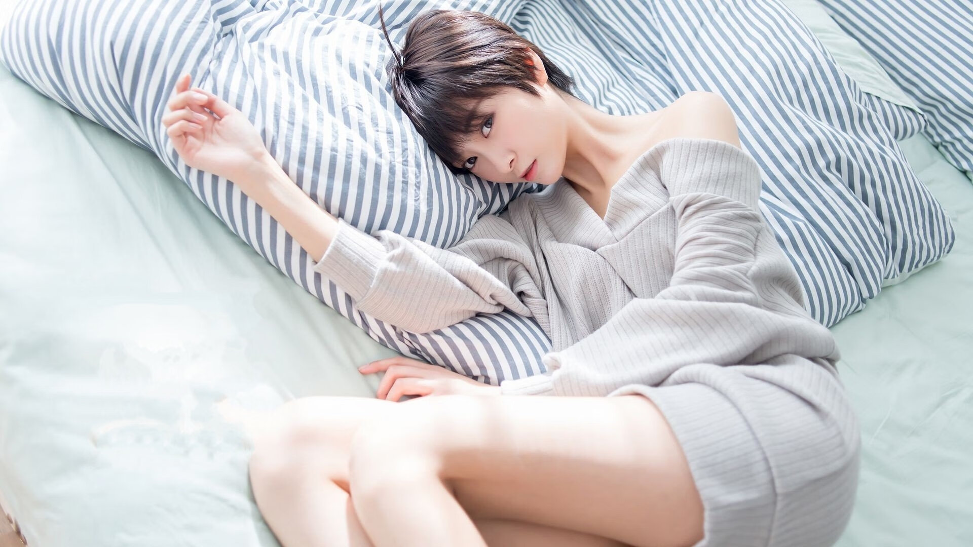 小贾伦锤破钢铁防线，詹姆斯领湖人射落公牛